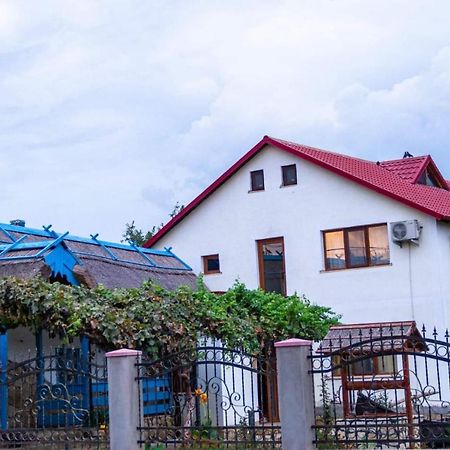 Hotel Casa Rasaritul Soarelui Sarichioi Exterior foto